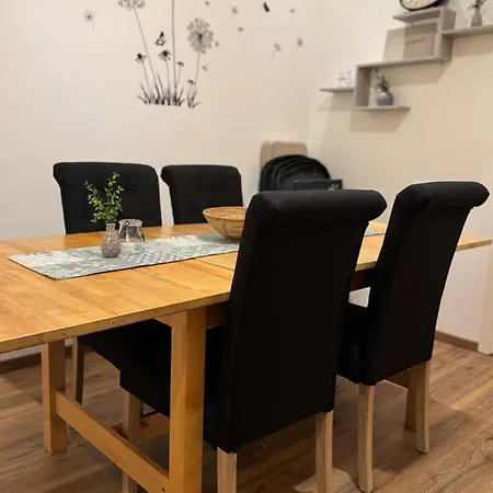 Themenzimmer Industrial Naehe Hauptbahnhof Дуйсбург